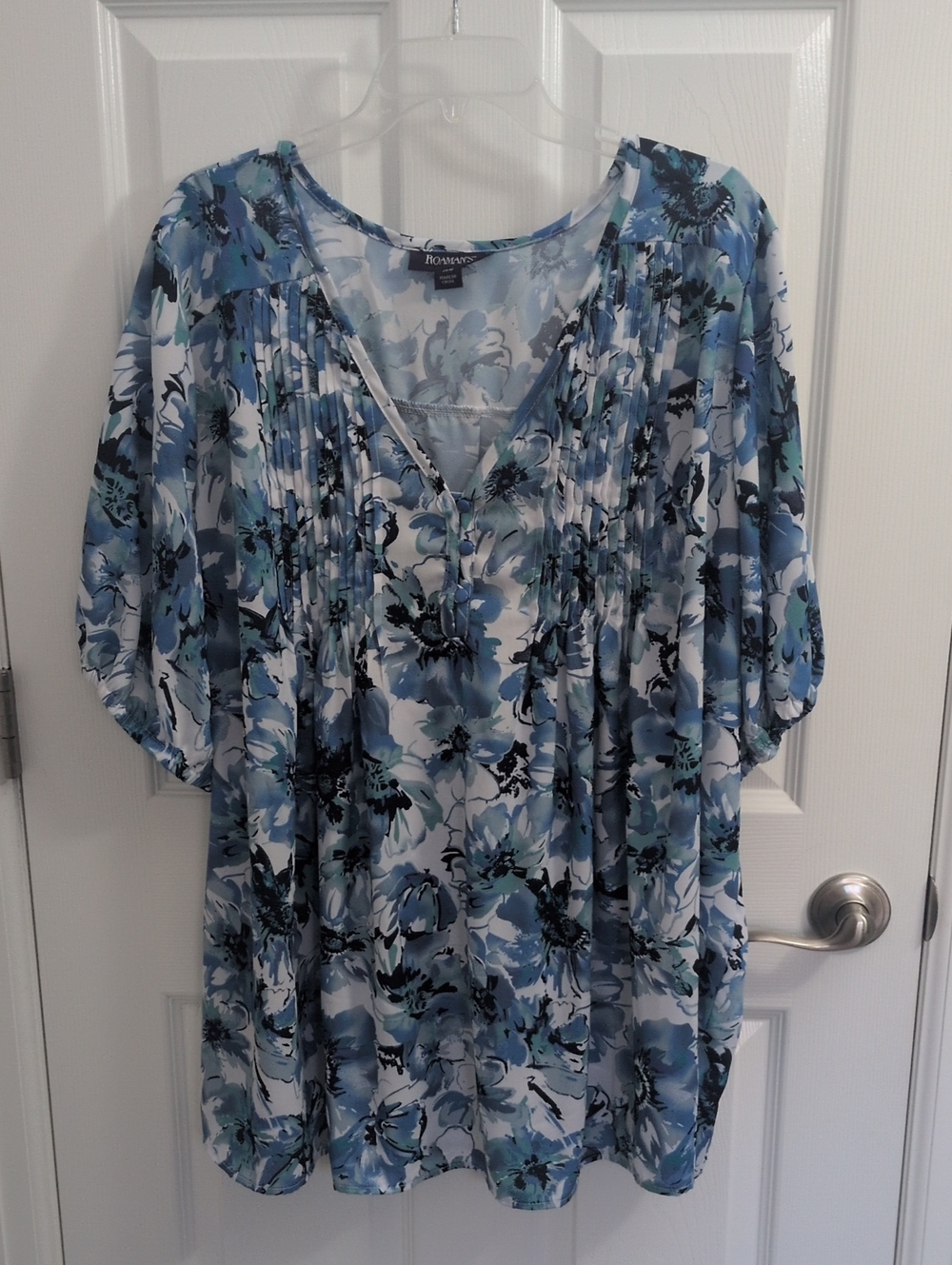 NWOT Roaman's Blue Dreamy Floral Y Neck Blouse - 26W